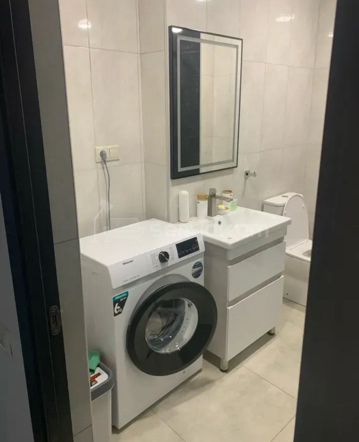 1 Սենյականոց Բնակարան, 42քմ, 5/9 հարկ, Դիզայներական Վերանորոգված