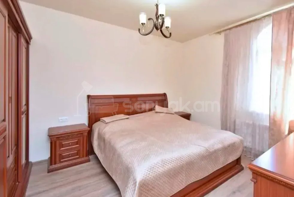 2 Սենյականոց Բնակարան Քարե Շենքում, 60քմ, 3/4 հարկ, Կապիտալ Վերանորոգված, Կահավորված, Արևկող