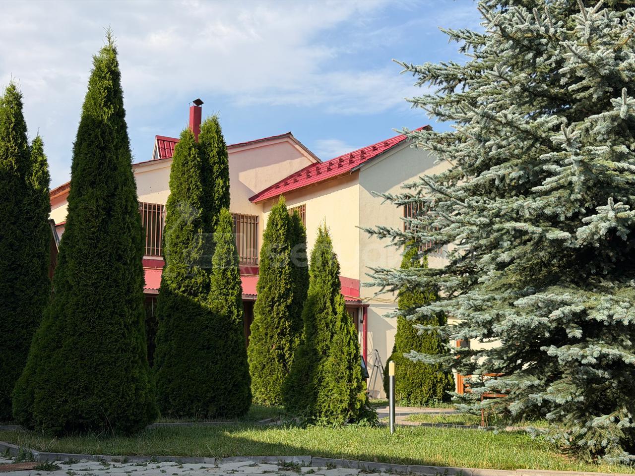 7 Սենյականոց Շքեղ Առանձնատուն, 700քմ, Լողավազանով