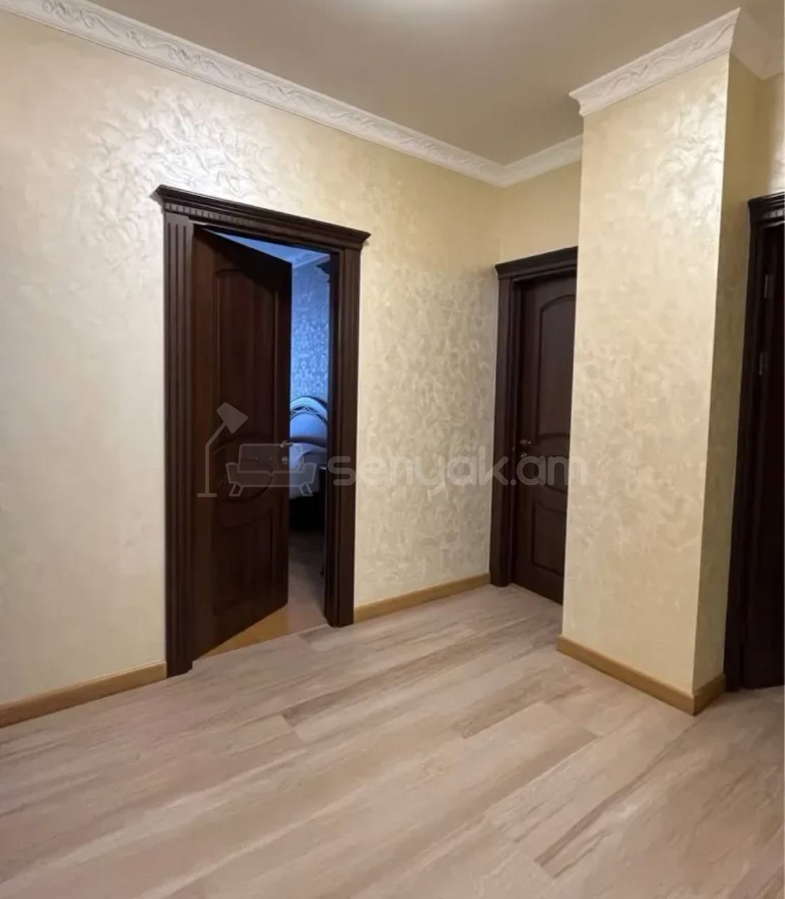 4 Սենյականոց Բնակարան, 204քմ, 7/16 հարկ, Կապիտալ Վերանորոգված