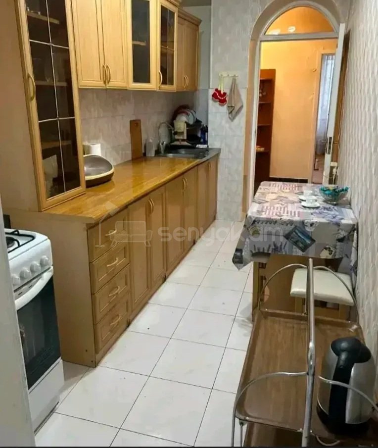 3 Սենյականոց Բնակարան Քարե Շենքում, 80քմ, 5/9 հարկ, Կապիտալ Վերանորոգված, Կահավորված