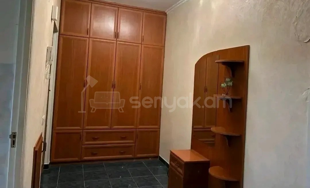 3 Սենյականոց Բնակարան Քարե Շենքում, 80քմ, 5/9 հարկ, Կապիտալ Վերանորոգված, Կահավորված