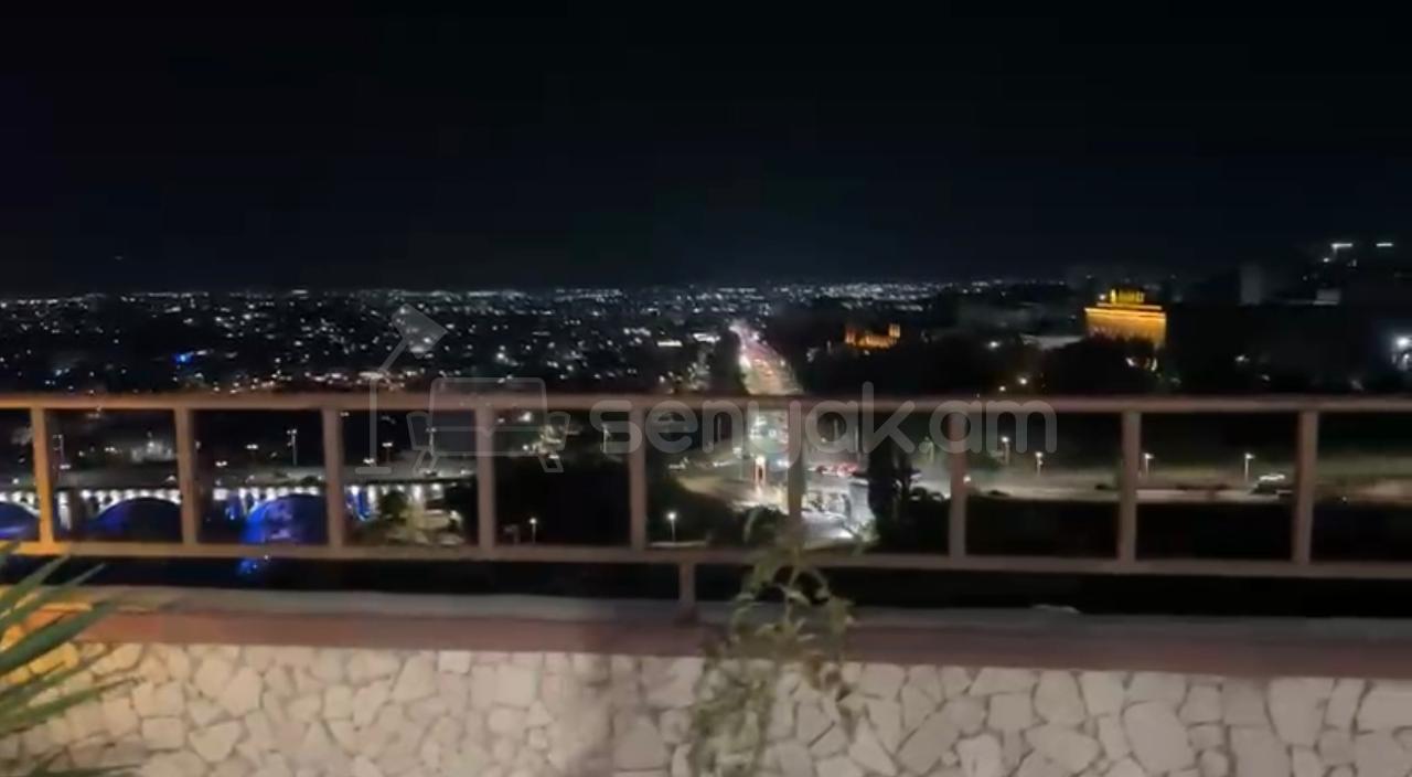 3 Սենյականոց Բնակարան, 150քմ, 10/10 հարկ, Կապիտալ Վերանորոգված, Կահավորված, Արևկող