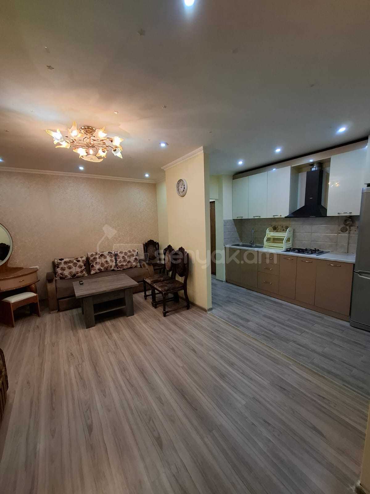 2 Սենյականոց Բնակարան, 53քմ, 3/9 հարկ, Դիզայներական Վերանորոգված