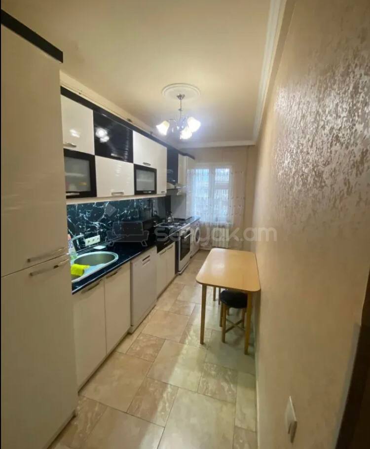 3 Սենյականոց Բնակարան, 78քմ, 6/9 հարկ, Կոսմետիկ Վերանորոգված