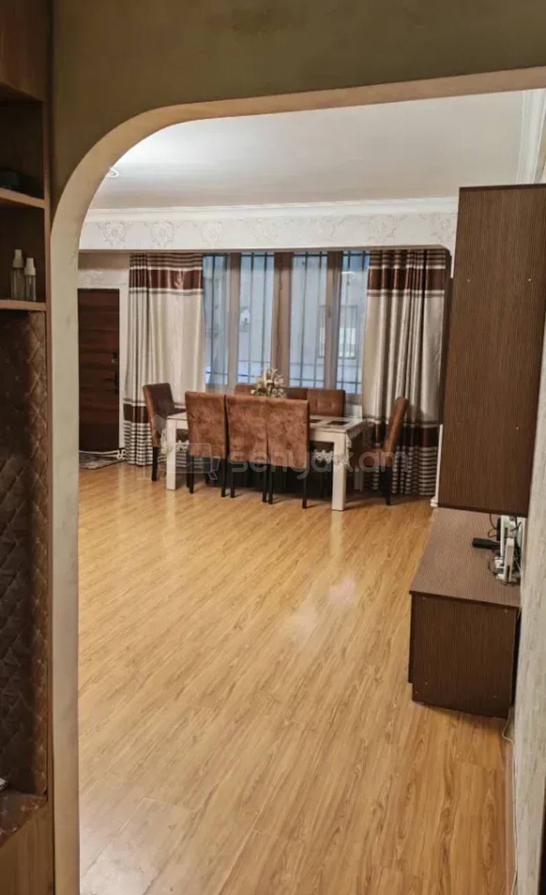 3 Սենյականոց Բնակարան, 78քմ, 1/9 հարկ, Կապիտալ Վերանորոգված