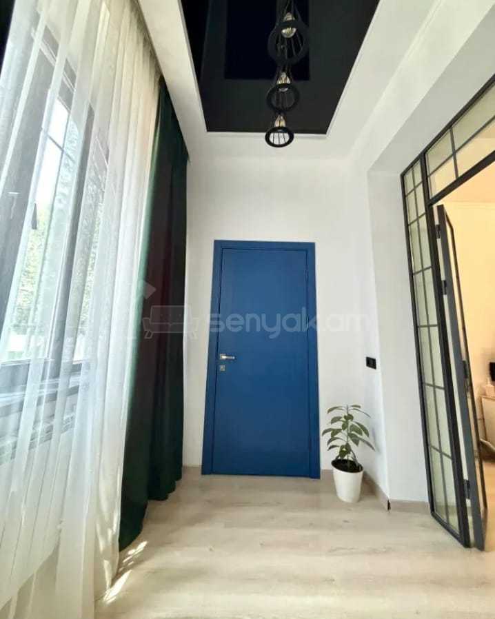 3 Սենյականոց Բնակարան Քարե Շենքում, 64քմ, 1/5 հարկ, Կապիտալ Վերանորոգված