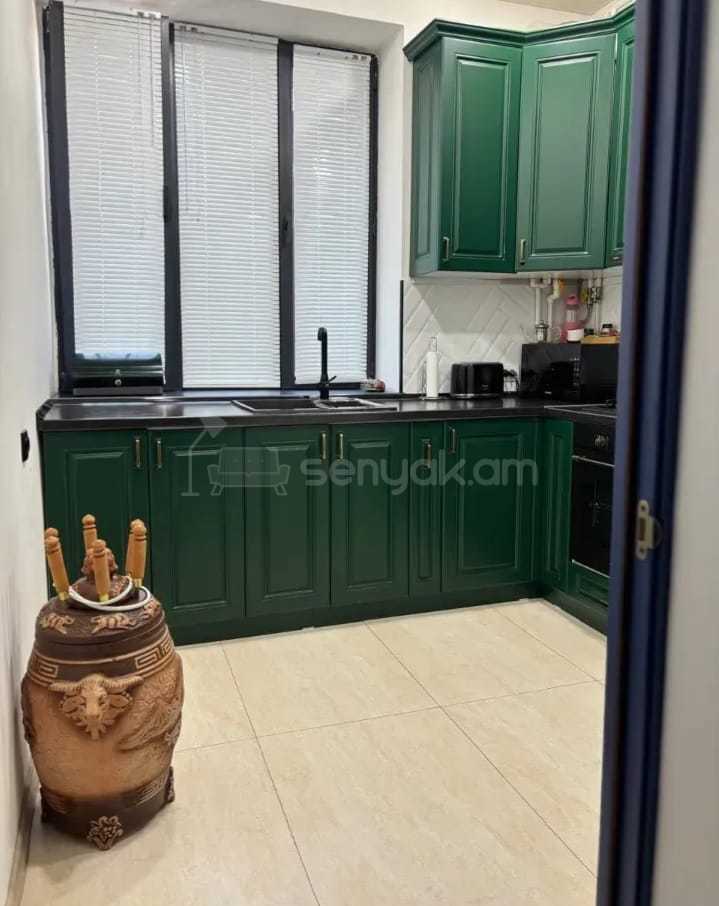 3 Սենյականոց Բնակարան Քարե Շենքում, 64քմ, 1/5 հարկ, Կապիտալ Վերանորոգված