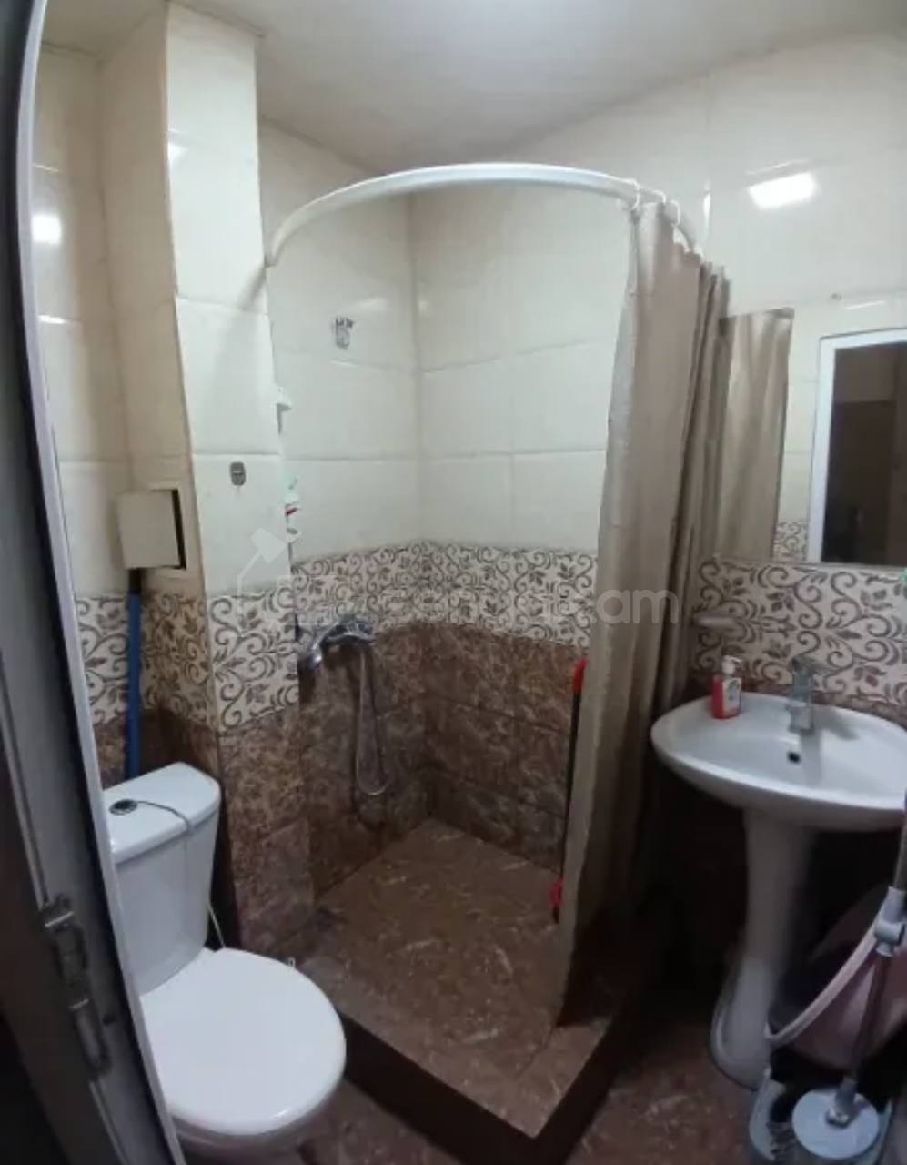 3 Սենյականոց Բնակարան, 43քմ, 2/9 հարկ, Նորմալ Վիճակում