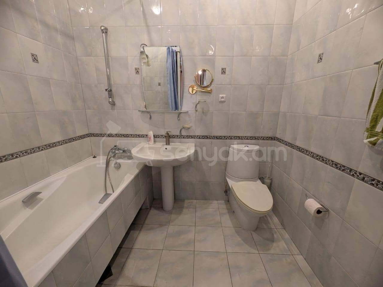 3 Սենյականոց Բնակարան Քարե Շենքում, 150քմ, 2/4 հարկ, Կապիտալ Վերանորոգված, Կահավորված, Արևկող