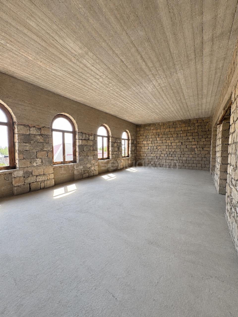 8 Սենյականոց Շքեղ Առանձնատուն, 989քմ, Լողավազանով, Ավտոտնակով