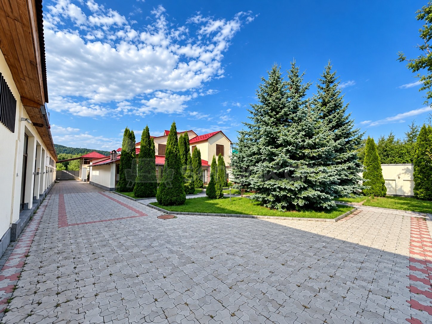 7 Սենյականոց Շքեղ Առանձնատուն, 700քմ, Լողավազանով