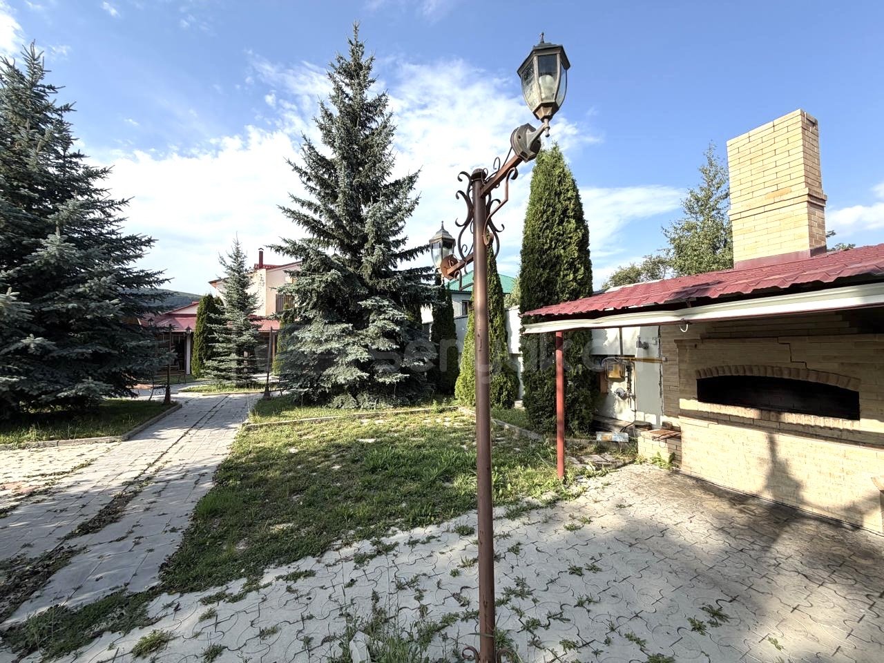 7 Սենյականոց Շքեղ Առանձնատուն, 700քմ, Լողավազանով