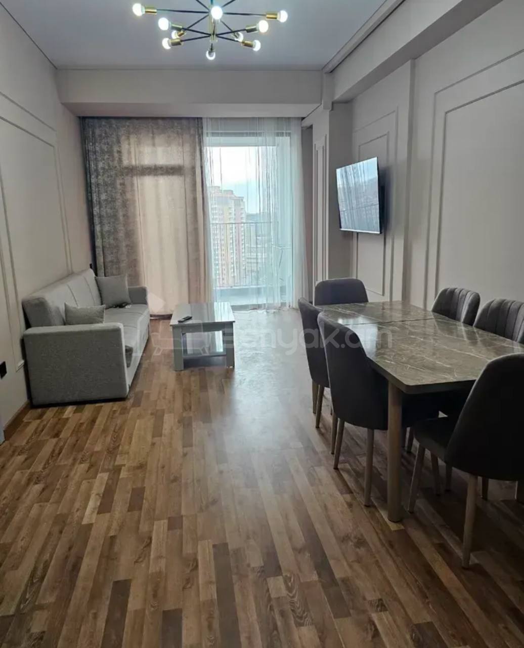 3 Սենյականոց Բնակարան, 80քմ, 13/16 հարկ, Կապիտալ Վերանորոգված, Կահավորված