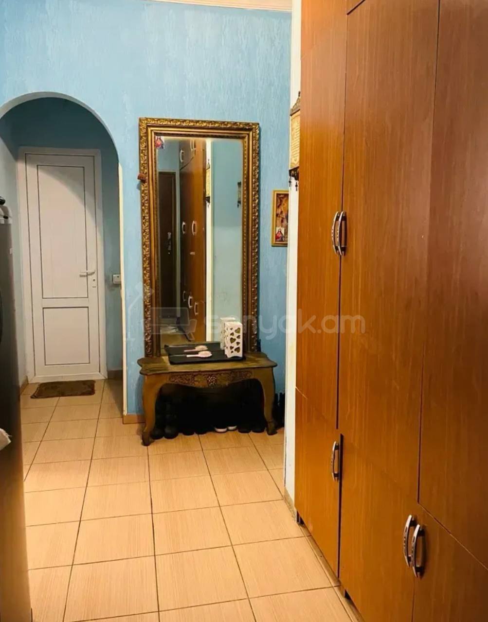 5 Սենյականոց Բնակարան Քարե Շենքում, 82քմ, 2/2 հարկ, Կապիտալ Վերանորոգված