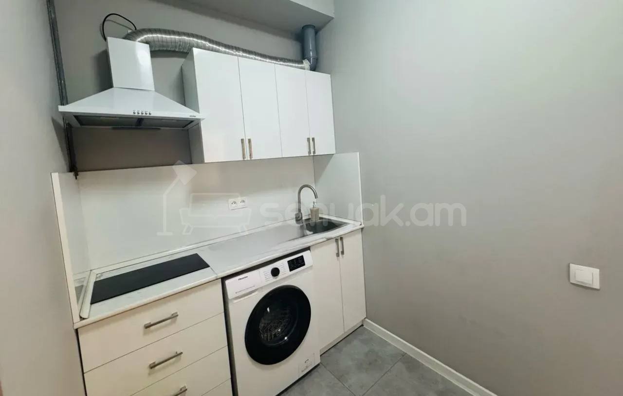 2 Սենյականոց Բնակարան Քարե Շենքում, 50քմ, 3/5 հարկ, Կապիտալ Վերանորոգված, Կահավորված, Արևկող