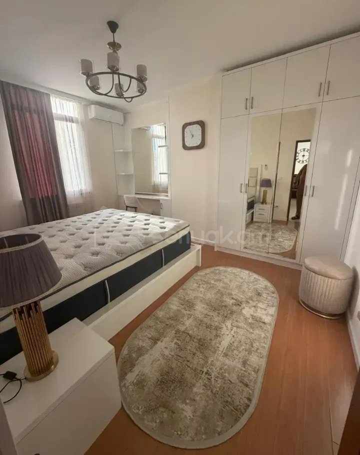 3 Սենյականոց Բնակարան Քարե Շենքում, 97քմ, 7/13 հարկ, Կապիտալ Վերանորոգված, Կահավորված