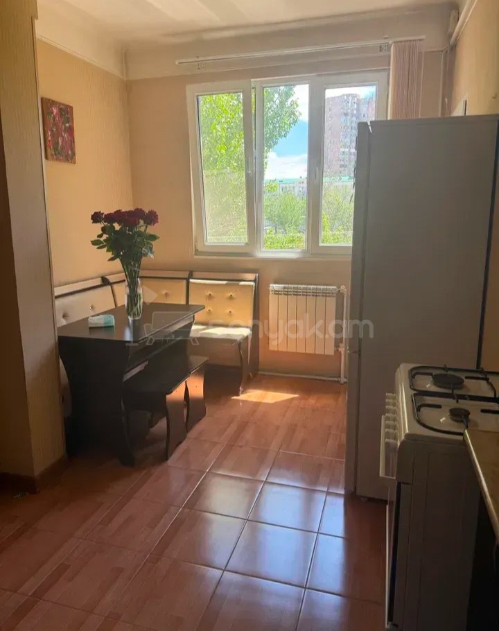 3 Սենյականոց Բնակարան, 60քմ, 3/9 հարկ, Նորմալ Վիճակում, Կահավորված