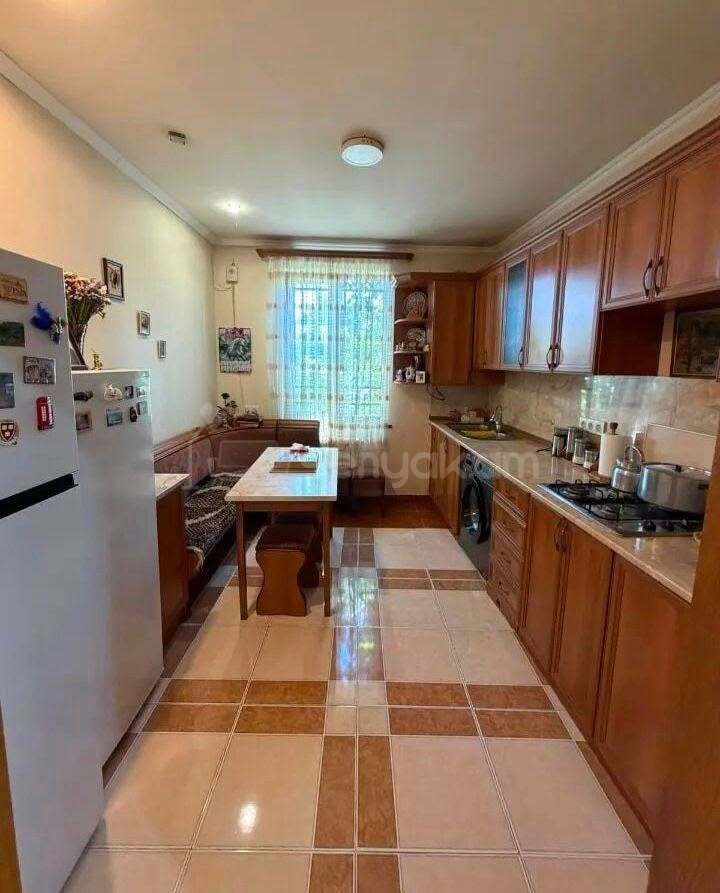 4 Սենյականոց Սեփական Տուն, 450քմ, Կապիտալ Վերանորոգված, Ավտոտնակով