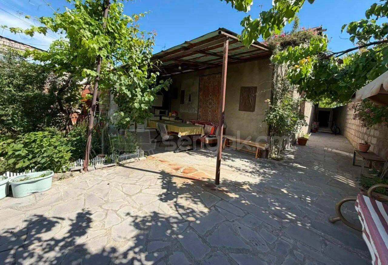 4 Սենյականոց Սեփական Տուն, 450քմ, Կապիտալ Վերանորոգված, Ավտոտնակով