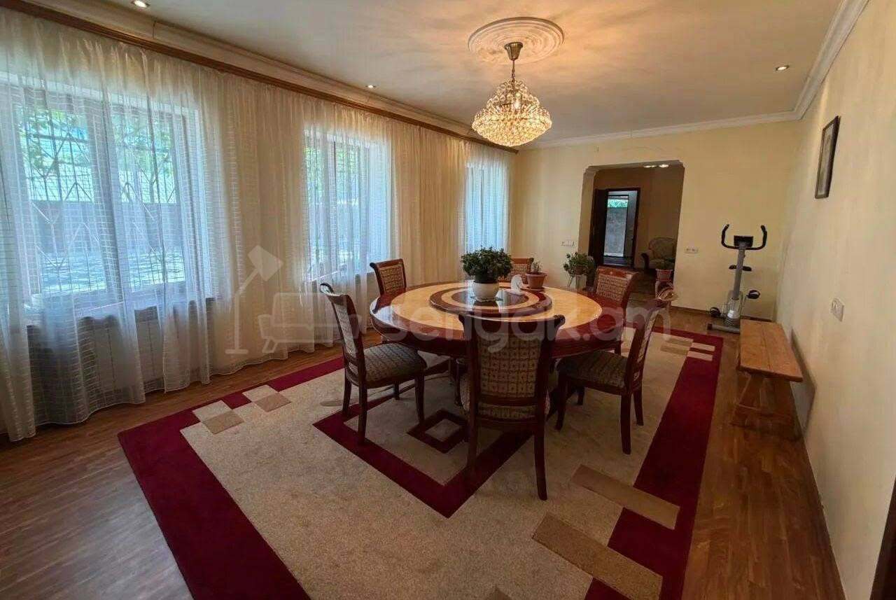 4 Սենյականոց Սեփական Տուն, 450քմ, Կապիտալ Վերանորոգված, Ավտոտնակով