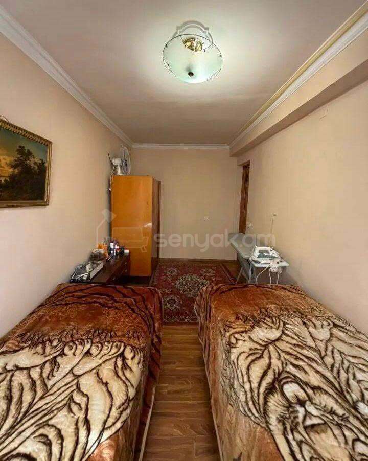 4 Սենյականոց Սեփական Տուն, 450քմ, Կապիտալ Վերանորոգված, Ավտոտնակով