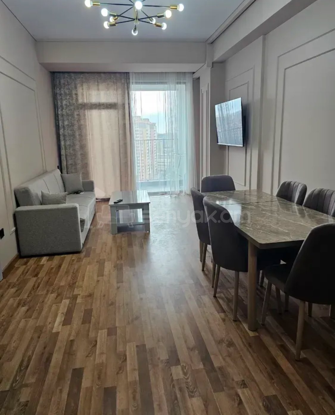 3 Սենյականոց Բնակարան Նորակառույցում, 80քմ, 13/16 հարկ, Կապիտալ Վերանորոգված, Կահավորված