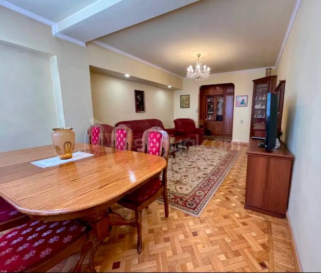 3 Սենյականոց Բնակարան, 90քմ, 2/12 հարկ, Կապիտալ Վերանորոգված