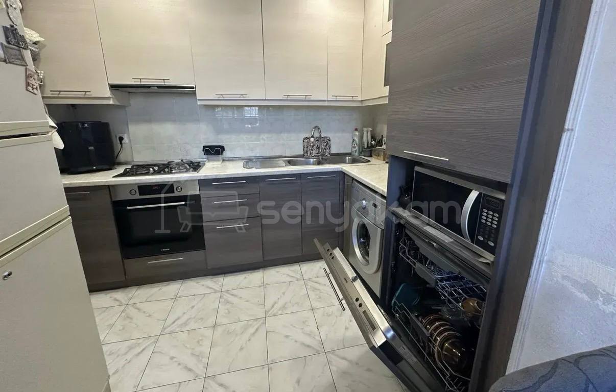 2 Սենյականոց Բնակարան Քարե Շենքում, 54քմ, 2/5 հարկ, Կապիտալ Վերանորոգված
