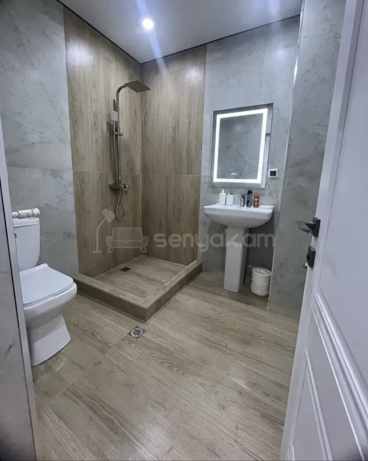 2 Սենյականոց Բնակարան Նորակառույցում, 53քմ, 8/11 հարկ, Կապիտալ Վերանորոգված