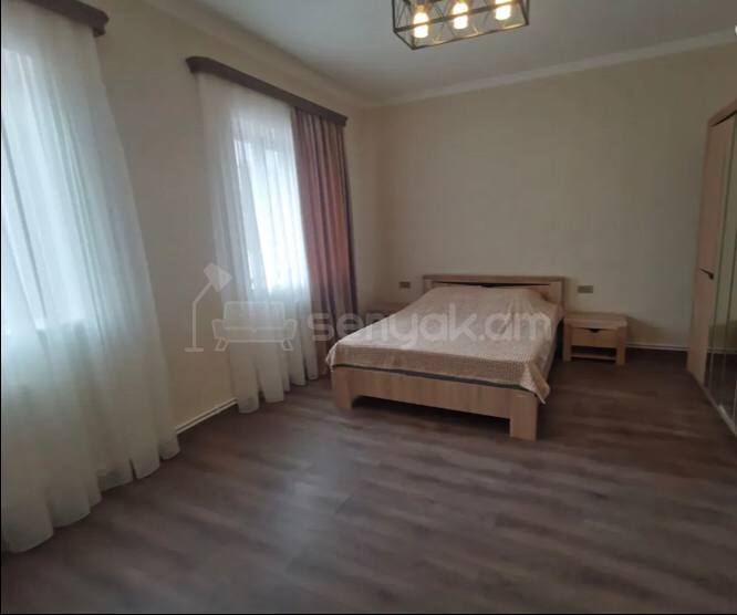 4 Սենյականոց Սեփական Տուն, 110քմ, Կոսմետիկ Վերանորոգված, Կահավորված
