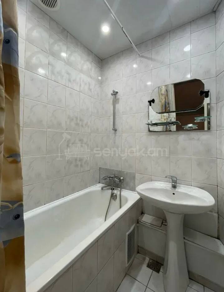 2 Սենյականոց Բնակարան, 63քմ, 2/5 հարկ, Կոսմետիկ Վերանորոգված