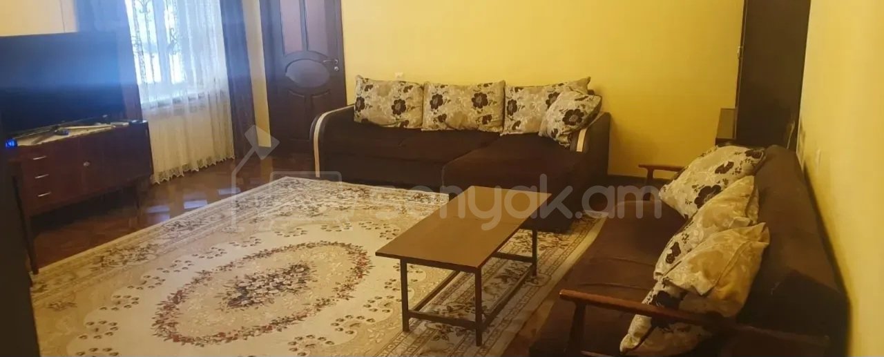 2 Սենյականոց Բնակարան Քարե Շենքում, 55քմ, 1/4 հարկ, Կապիտալ Վերանորոգված, Կահավորված
