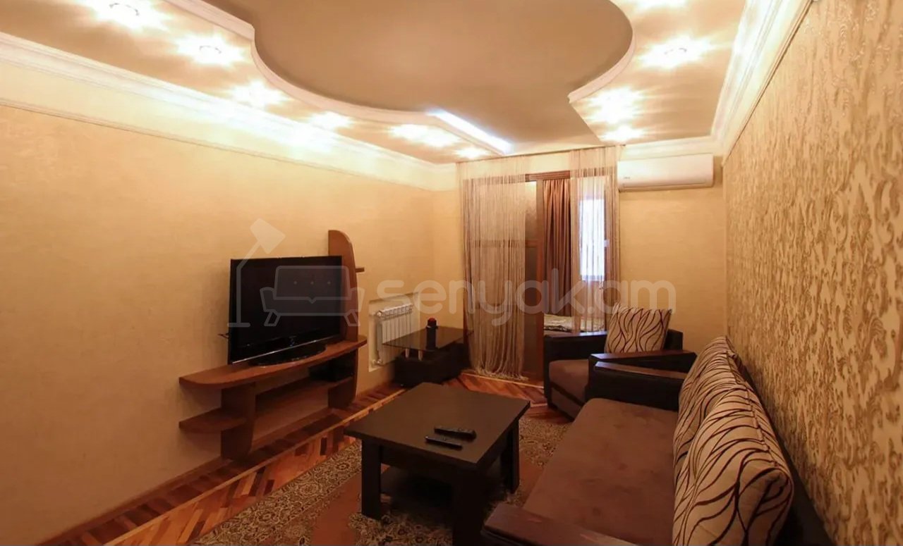 3 Սենյականոց Բնակարան Քարե Շենքում, 60քմ, 5/5 հարկ, Կապիտալ Վերանորոգված, Կահավորված