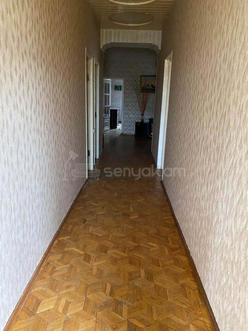 7 Սենյականոց Սեփական Տուն, 560քմ, Նորմալ Վիճակում, Ավտոտնակով