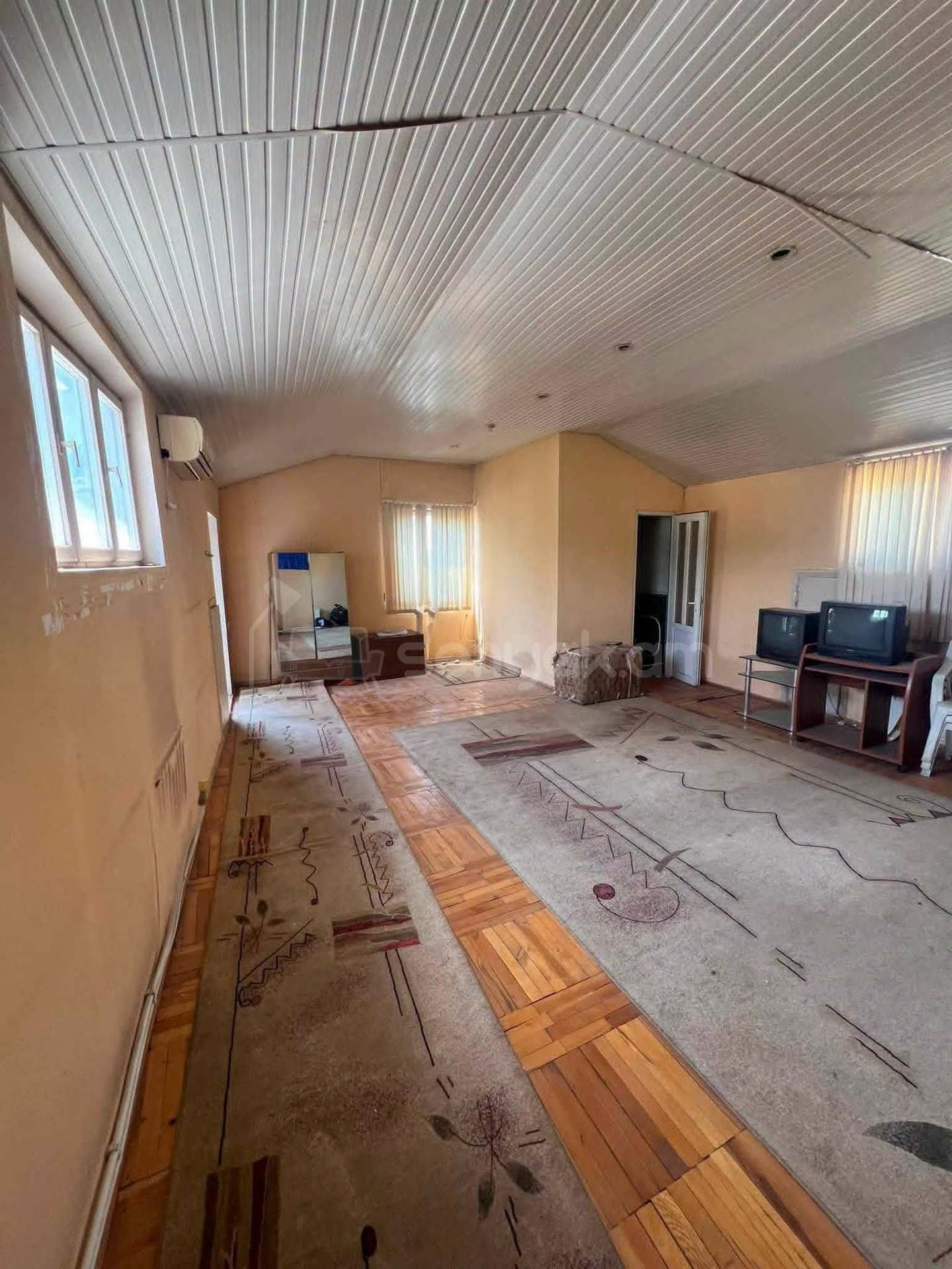7 Սենյականոց Սեփական Տուն, 560քմ, Նորմալ Վիճակում, Ավտոտնակով