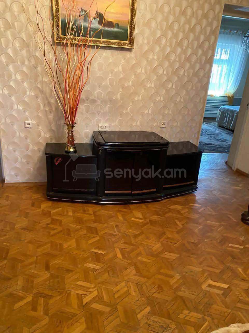7 Սենյականոց Սեփական Տուն, 560քմ, Նորմալ Վիճակում, Ավտոտնակով
