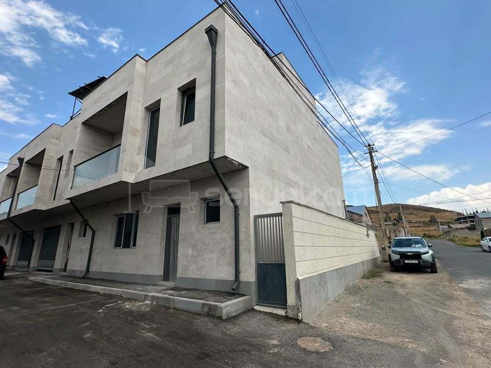 4 Սենյականոց Սեփական Տուն, 145քմ