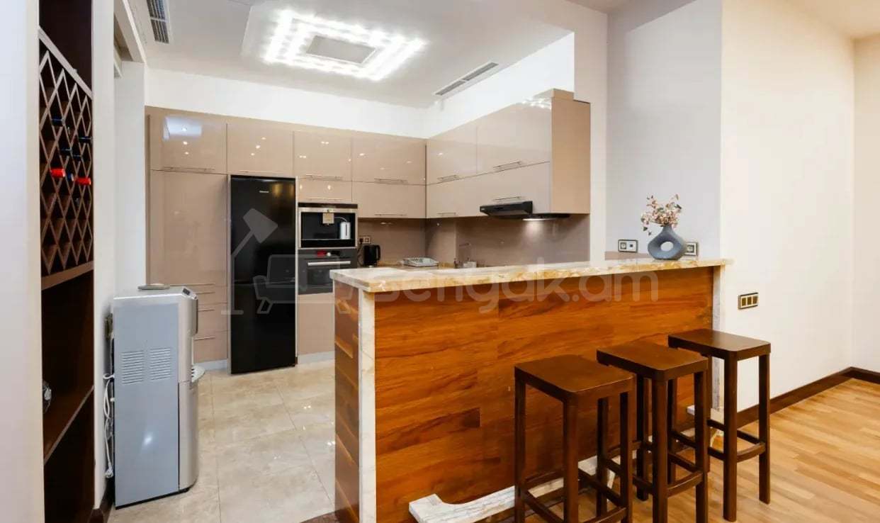 3 Սենյականոց Բնակարան Նորակառույցում, 115քմ, 7/15 հարկ, Կապիտալ Վերանորոգված