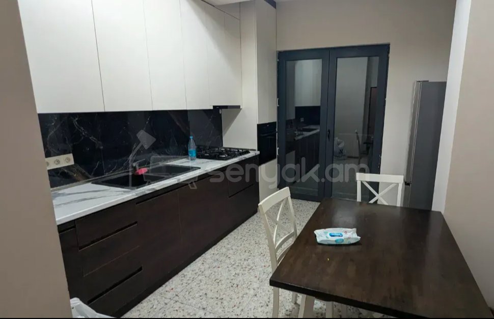 3 Սենյականոց Բնակարան Նորակառույցում, 92քմ, 4/13 հարկ, Կապիտալ Վերանորոգված, Կահավորված