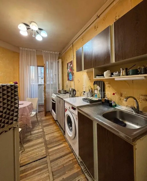 1 Սենյականոց Բնակարան, 41քմ, 3/16 հարկ, Պետական Վիճակում