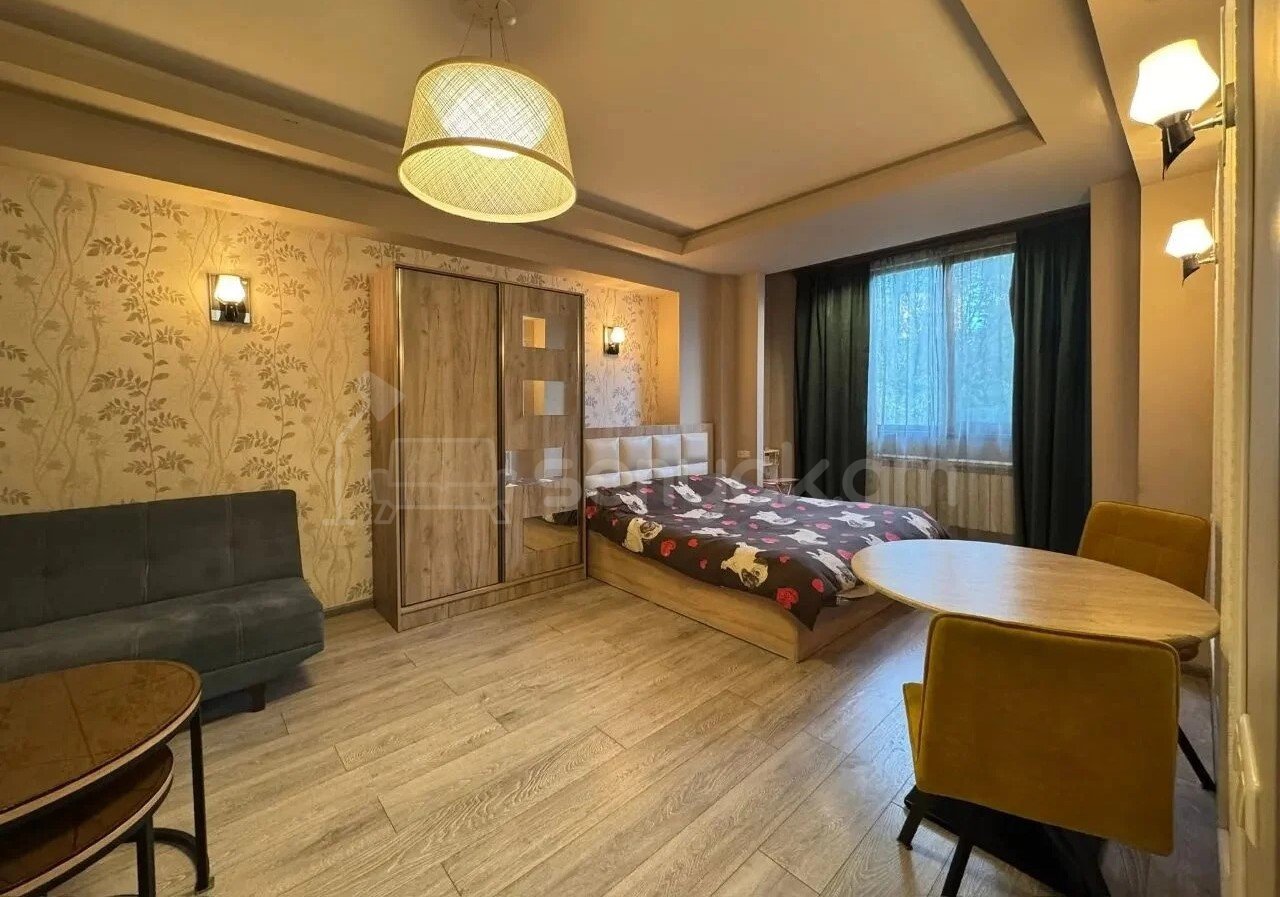 1 Սենյականոց Բնակարան, 42քմ, 4/9 հարկ, Կապիտալ Վերանորոգված
