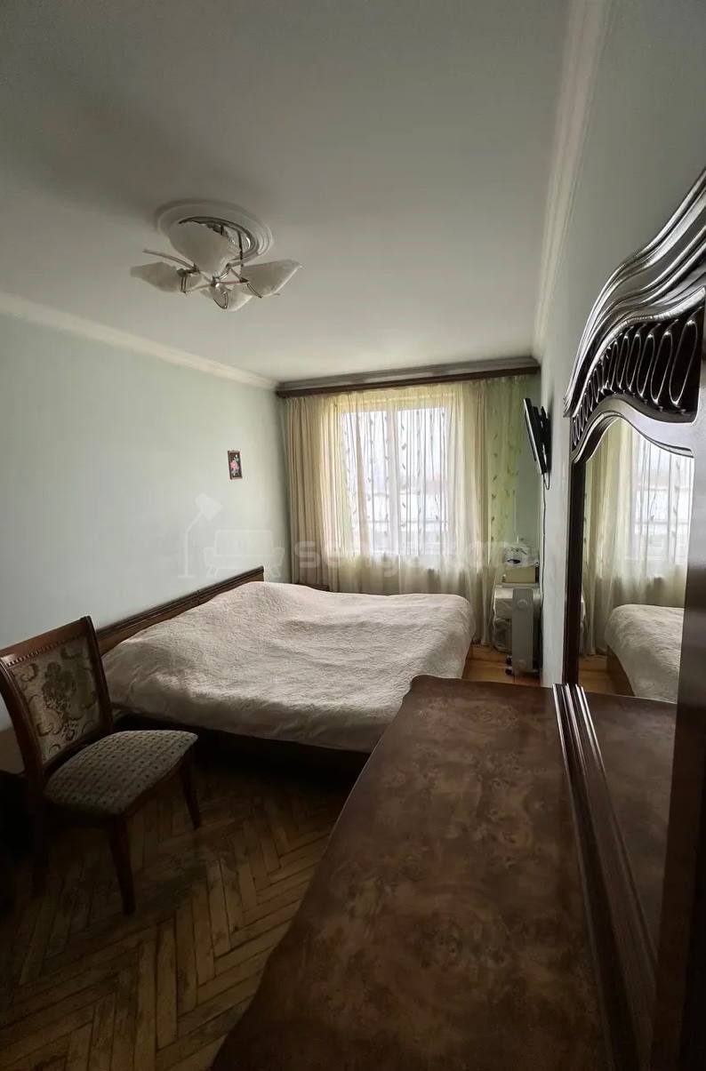 3 Սենյականոց Բնակարան Քարե Շենքում, 73քմ, 4/4 հարկ, Կոսմետիկ Վերանորոգված