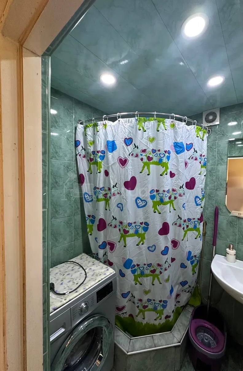 3 Սենյականոց Բնակարան Քարե Շենքում, 73քմ, 4/4 հարկ, Կոսմետիկ Վերանորոգված
