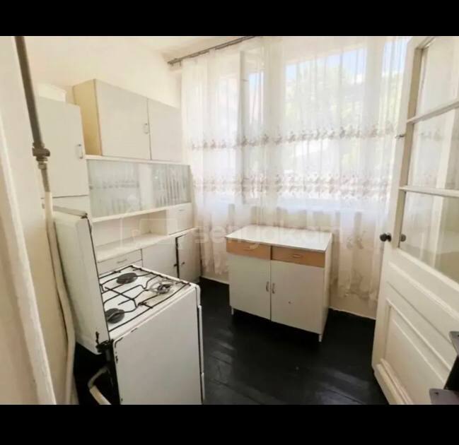 3 Սենյականոց Բնակարան Քարե Շենքում, 89քմ, 1/5 հարկ, Կոսմետիկ Վերանորոգված