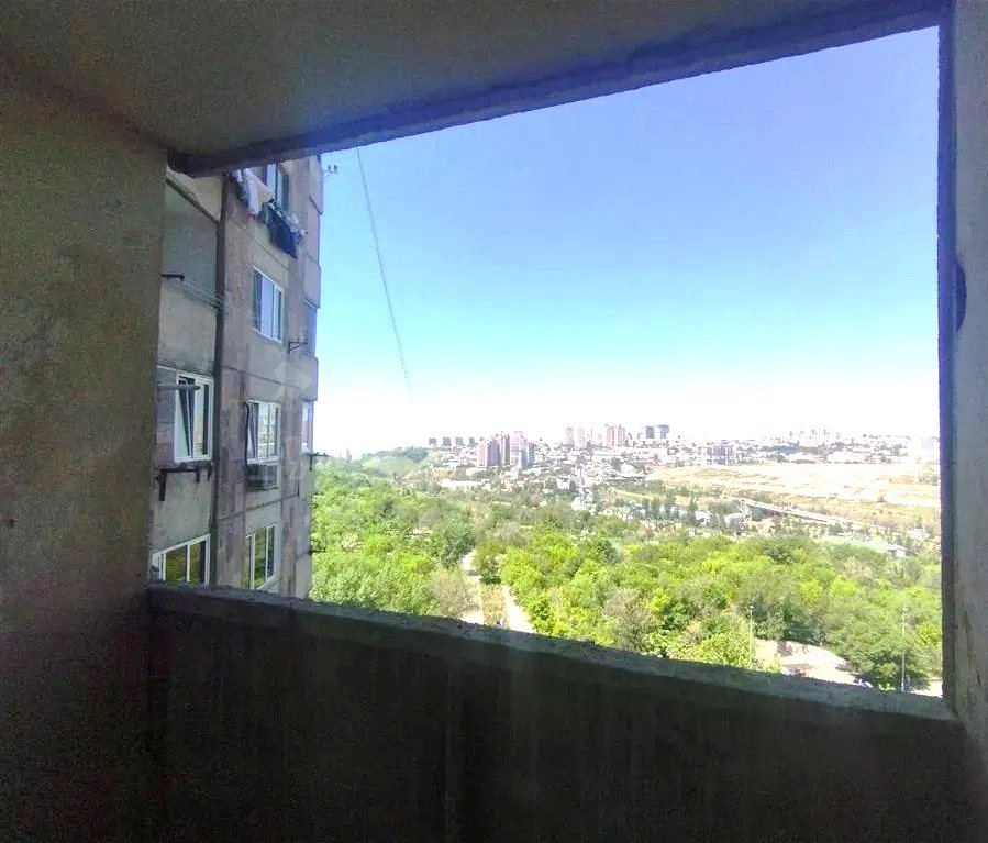 3 Սենյականոց Բնակարան, 89քմ, 8/15 հարկ, Նորմալ Վիճակում