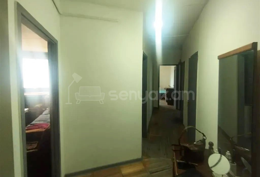 3 Սենյականոց Բնակարան, 89քմ, 8/15 հարկ, Նորմալ Վիճակում