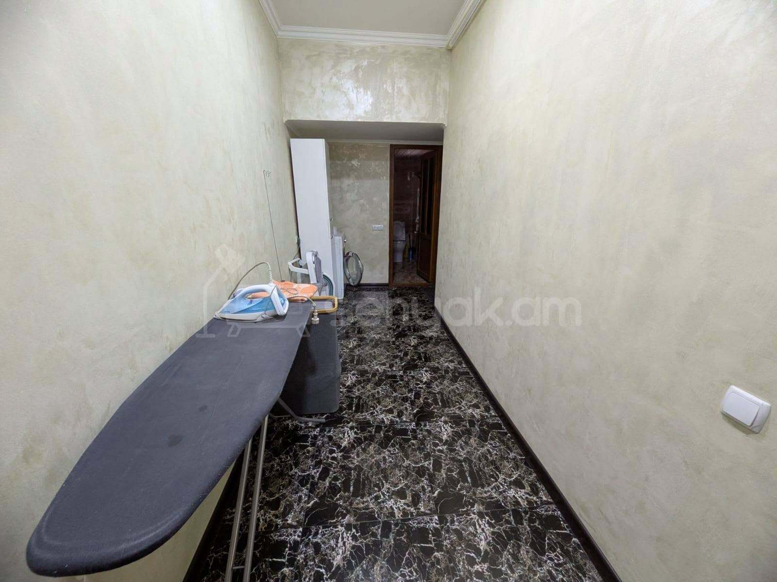 4 Սենյականոց Սեփական Տուն, 178քմ, Կապիտալ Վերանորոգված