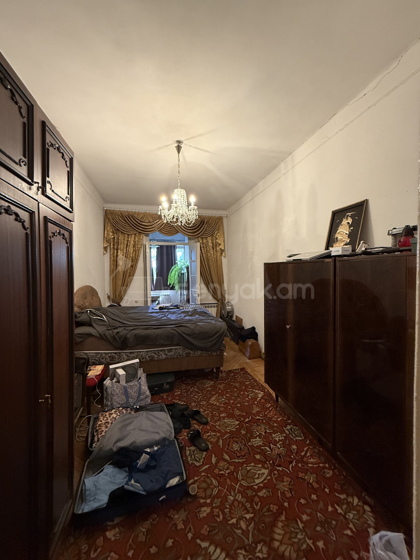 2 Սենյականոց Բնակարան Քարե Շենքում, 82քմ, 2/5 հարկ, Պետական Վիճակում