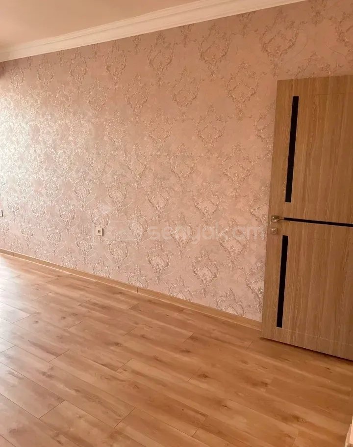 3 Սենյականոց Բնակարան Քարե Շենքում, 77քմ, 2/5 հարկ, Կապիտալ Վերանորոգված